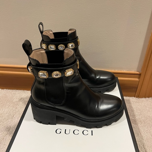 💯Authentic Gucci Trip Ankle Rhinestone Boot Size 38 - Picture 3 of 8